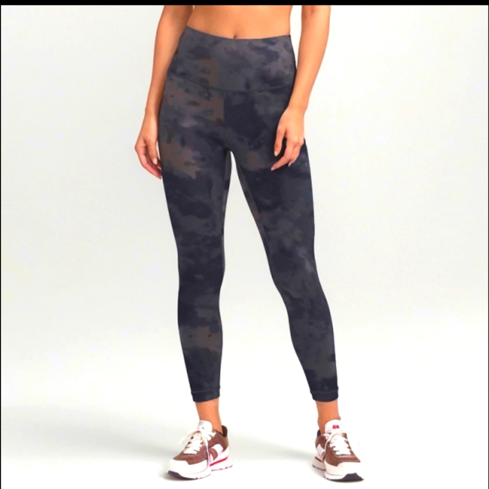 NWT Lululemon athletica Cropped Ankle Leggings in Charcoal